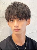 ニュアンスパーマセンターパートフェザーパーマオールバック