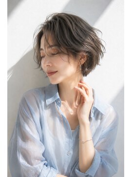 アッシュ 学芸大学店(Ash) ショートボブ/大人女性/グレーアッシュ/白髪ぼかし/脱白髪染め