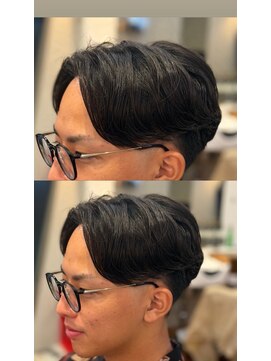 ゼロスバーバー(0's BARBER SHOP) 束感ナチュラルワンカールパーマ人気流行無造作メンズ