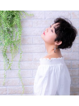 ソア 武蔵小杉(SOAR) 大人かわいい無造作カールとデザインカラー小顔丸みショートボブ