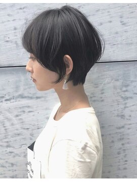 トゥーナ 表参道(tona) to/na・40代50代60代小顔シルエットショートパーマ黒髪