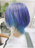 ウルフショートヘア　ハイライトインナーカラーネイビーカラー