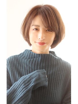 レウナ 外苑前(Reuna) 【30代40代50代】大人可愛いひし形ボブ シルエットが綺麗