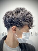 リバティシェアバーバー 銀座(LIBERTY SHARE BARBER)&nbsp;刈り上げショート スパイラルパーマ