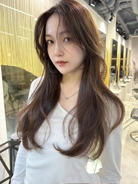 シティ(CITY) 大人っぽく盛れるレイヤーカット 韓国ヘア ワンホン 顔周り 後毛