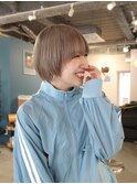 【ハイトーンショート/阿部達哉】ブリーチ/ホワイトベージュ