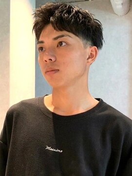 ステラ(STELLA) 刈り上げ ツーブロック メンズショート アップバング 20代