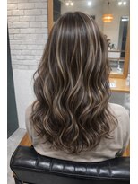 イチパーセント 横浜(1%)&nbsp;ハイライトカラー/グレージュ/ダークアッシュ/似合わせカット