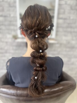 ソメリエヘアー(somelie hair) ルーズ編みおろしスタイル