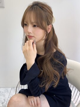 ロンドルピナス 小倉(Lond Lupinus) ミディアムレイヤーカット/似合わせカット/大人ガーリー/20代