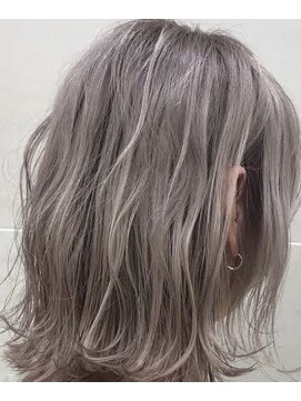 美容室マチルダ アイスシルバー