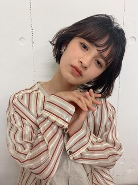 マグノリア オモテサンドウ(MAGNOLiA Omotesando) ニュアンスパーマで決まる♪ひし形ショートボブ