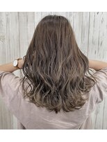 アンダーバーホワイト 南海難波店(_WHITE)&nbsp;【＿white+】ミルクティーベージュ×大人ロングスタイル