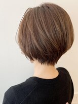 ネオリーブ チロル 横浜西口店(Neolive CiroL.)&nbsp;シルエット美人★大人丸み前下がりショート