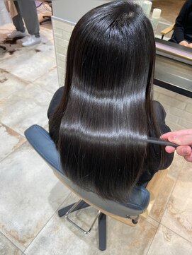 ネオリーブエクラ 上野御徒町店(Neolive eclat) シルクストレート　縮毛矯正