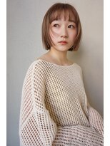 ブゾン(buZon)&nbsp;【buZonブゾン】顔まわりレイヤー×ハイトーンミニボブ