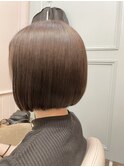 【柔らかさと艶のあるぱつっとボブ】髪質改善