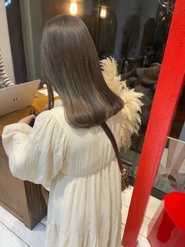 テンバイシオミエイチ(10 by shiomi H) 艶髪トリートメントストレート