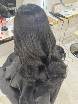 シェノン サントル(CHAINON CENTRE) 黒髪/グレーベージュ/レイヤーロング/前髪パーマ