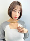 前下がりボブ　アッシュブラウン　丸みボブ　ショート　暗髪