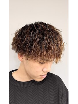 フライ 東通り店(Frei) ツイストスパイラルパーマ