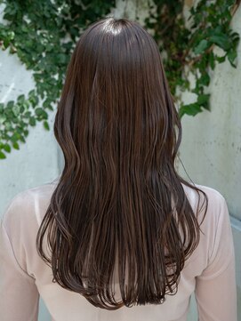 アマリス(Amaris) 黒髪レイヤー20代/30代/40代/庭瀬