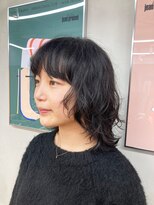 トオ(TOH)&nbsp;レイヤーパーマウルフパーマ顔まわりパーマウェーブパーマ
