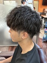 ゼロスバーバー(0's BARBER SHOP)&nbsp;ツイストスパイラル/メンズパーマ/波巻き/ツーブロ/マッシュ