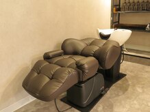 首に負担のかからない、ふかふかのシャンプー台で～夢の世界へ～