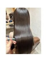 美容業界新技術。ナノレベルの世界で髪の輝きと傷つきにくさを【補修】と【未傷】で守ります。