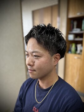 ピンツイストパーマ　ソフトツイスト　シェービング新潟　床屋