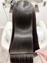 ルネラトーキョー(RUNERA TOKYO)&nbsp;艶髪ロングカットレイヤーカット前髪カット髪質改善