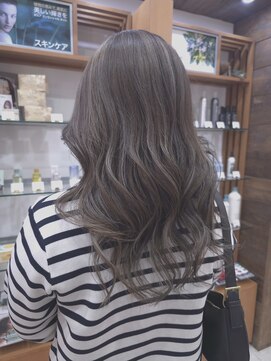 プランタンアヴェダ(printemps AVEDA) 立体感際立つハイライト×シアーグレージュ