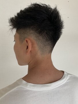 インプレス 小樽店(impres) 【impres】外国人風☆ベリーショート×フェード☆