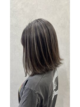 エスドットブルーム 梅田店(S.BROOM) 外ハネハイライトボブ　グレージュ大阪梅田