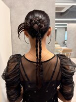 グラフィー(graphy)&nbsp;みつあみを入れたカチモリヘア