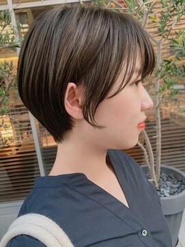 ノイ(neu) ナチュラルハンサムショート