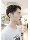 【e's中目黒美容室】メンズ爽やかな動きのあるセンターパート