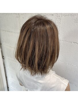 リュネッツ あざみ野店(lunettes) 白髪ぼかしでデザインを☆3Dハイライト