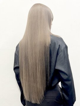 ココ 原宿(KOKO) ブロンド黒髪小顔クラゲヘアーオリーブグレーココアベージュ