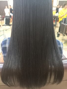 シャンプーボーイ ブラックストレート