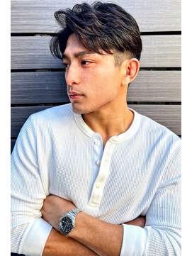 トルネード(TORNADO) さわやかツーブロックセンターパート　n1.9