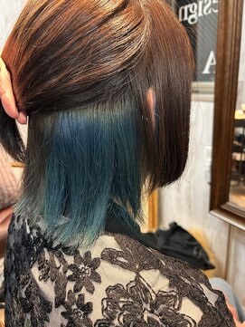 レーベ(Lowe) シアンブルーカラー