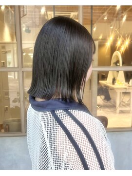 トマト(TOMTO) 【RENA】地毛風ストレート_ぱつっとボブ_暗めオリーブ