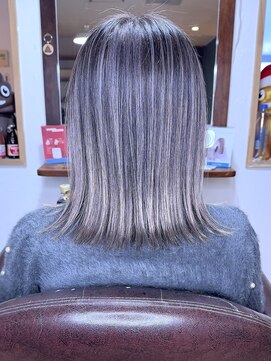 ブレイズヘアー(BLAZEhair) 脱白髪染めホワイトバレイヤージュ×ブリーチ2回