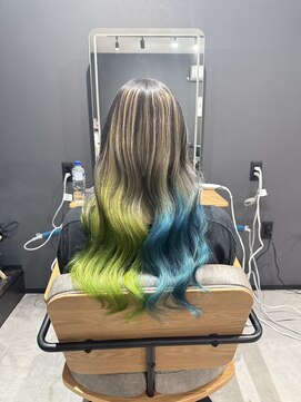 ノワレ(Noiae) 黄緑と水色とアンブレラ