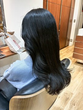 ブルーブラック髪質改善白髪染めハイライト20代30代元町中華街