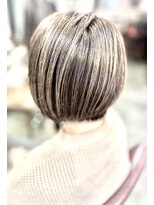 サーティエイト(38) 丸みショートボブ/アッシュ/グレージュ/白髪ぼかし/髪質改善/