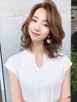 リコバイアフロート(riko by afloat)&nbsp;大人韓国ヘアヨシンモリレイヤーカットセミディ