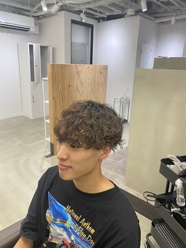 スワッグ(SWAG) 波打パーマ